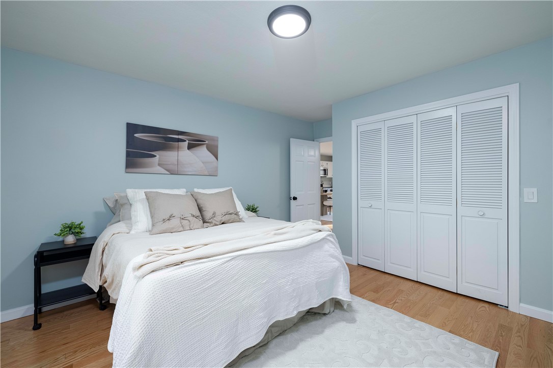 400 COMMONWEALTH Avenue 8