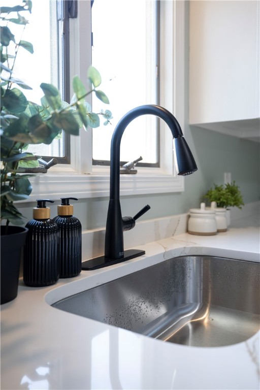 400 COMMONWEALTH Avenue 8