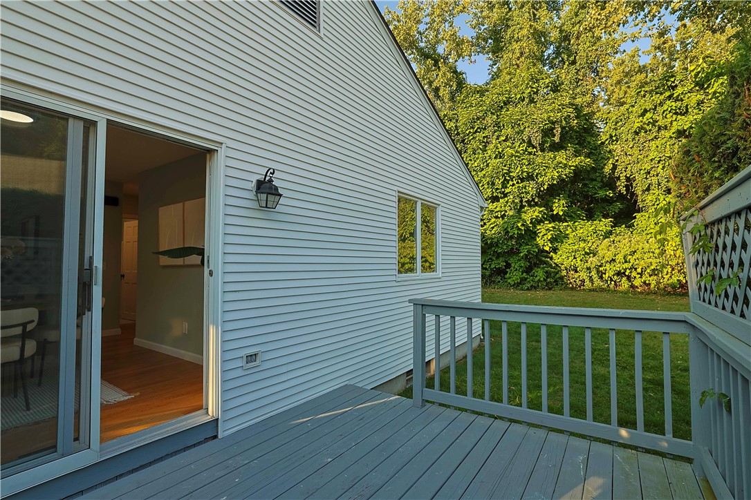 400 COMMONWEALTH Avenue 8
