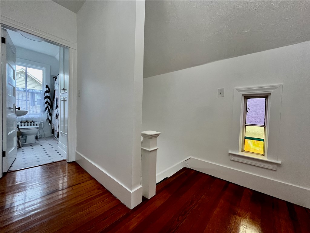 12 Lasalle Place