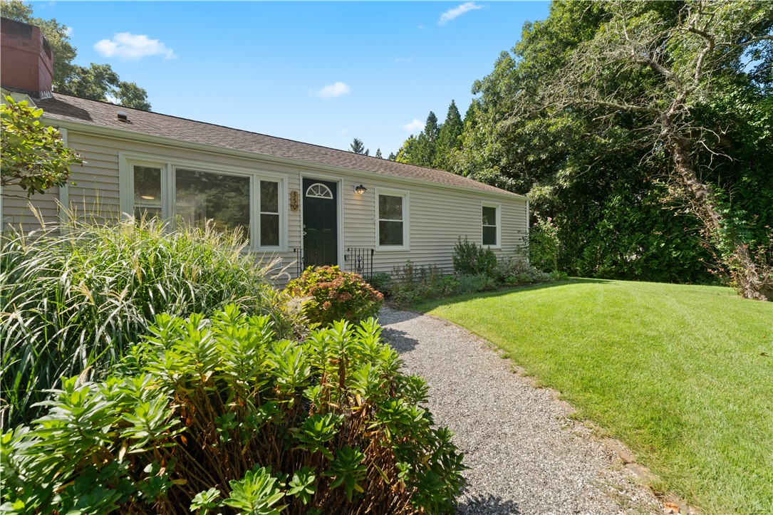 350 Annaquatucket Road