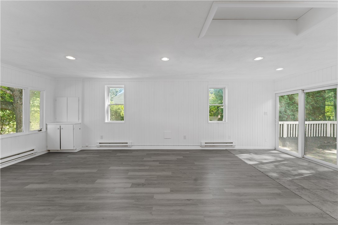 350 Annaquatucket Road