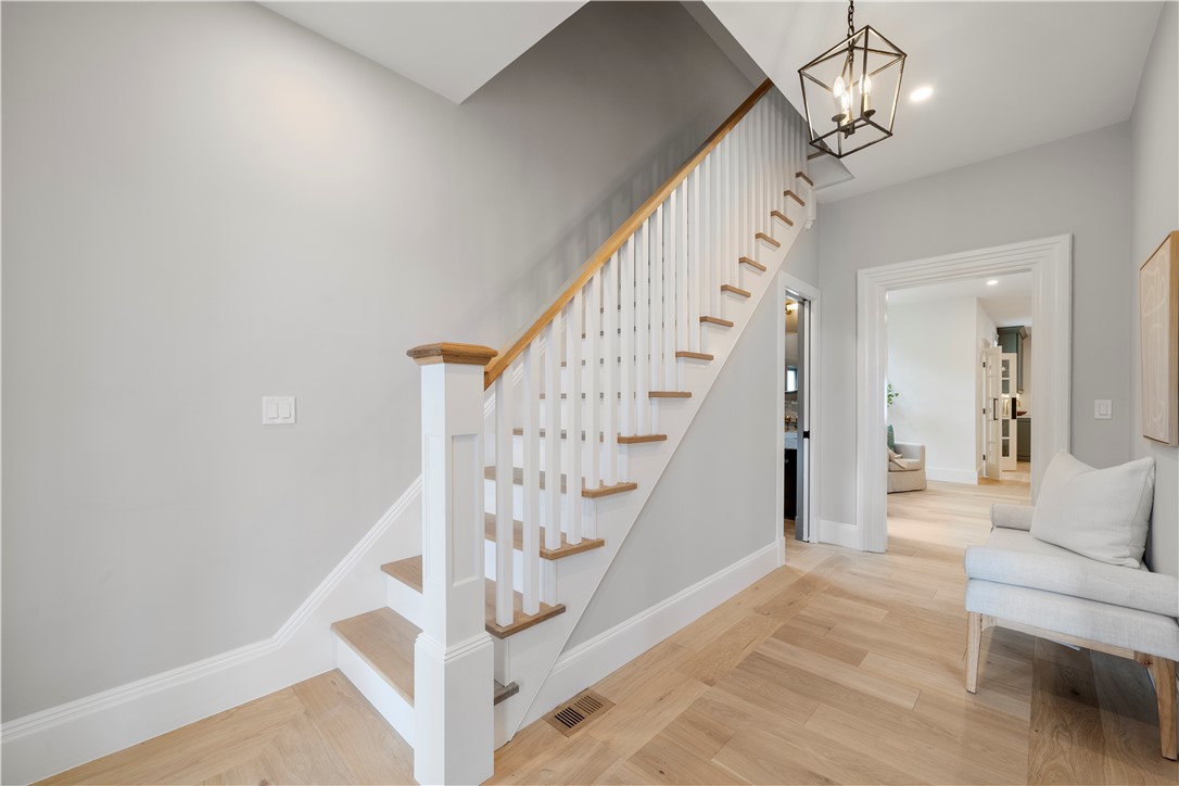 84 Division Street