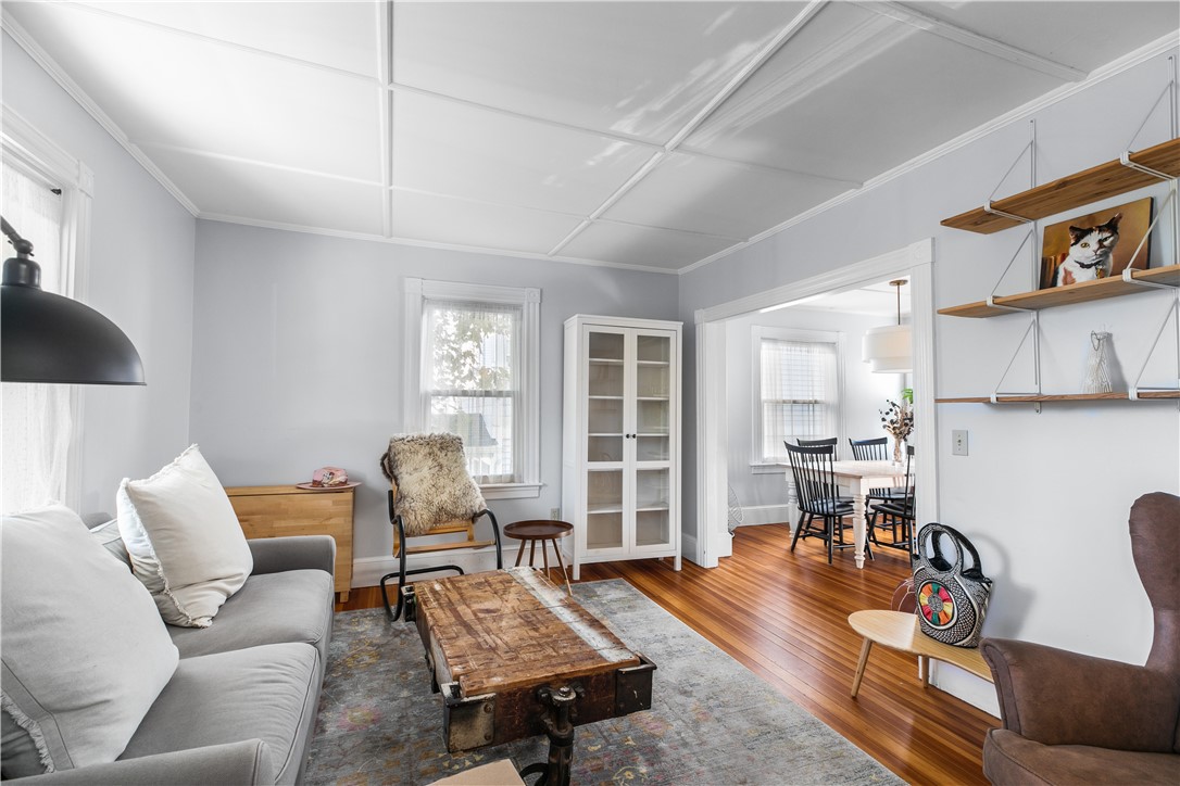 37 Thurston Avenue
