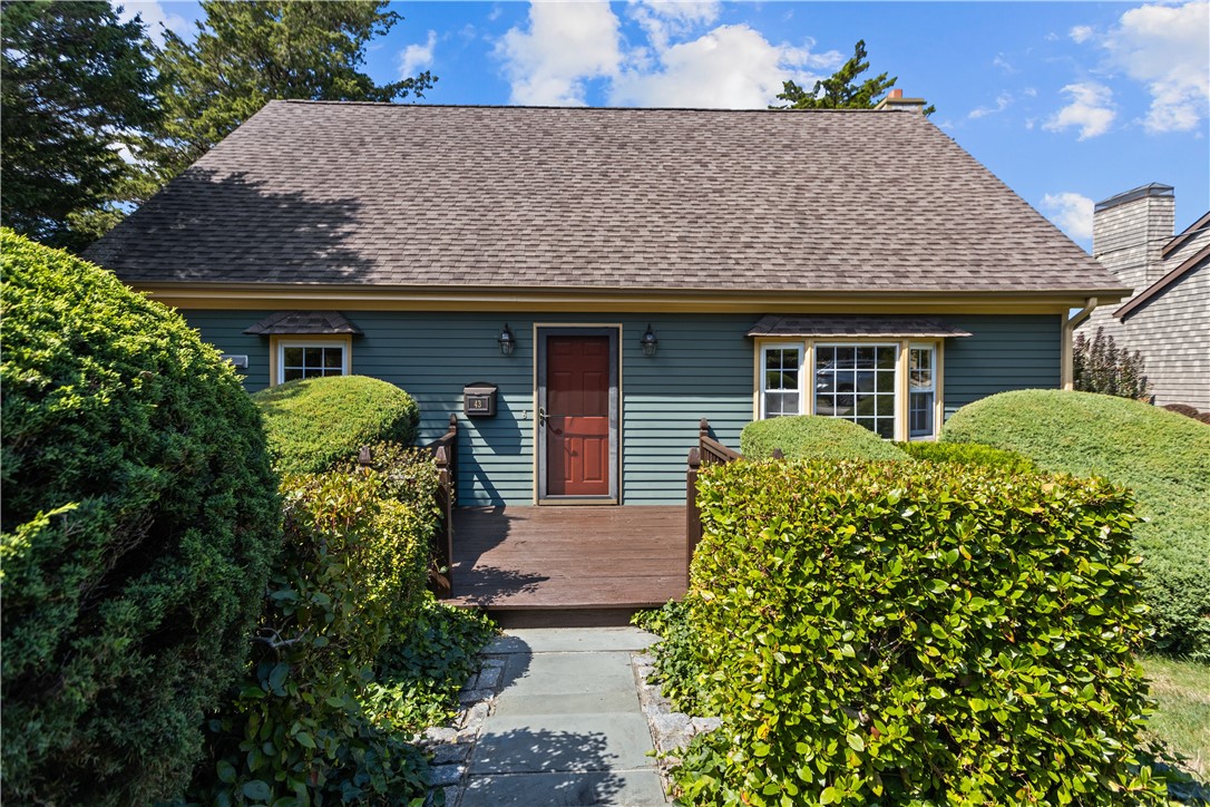 43 Lewis Avenue