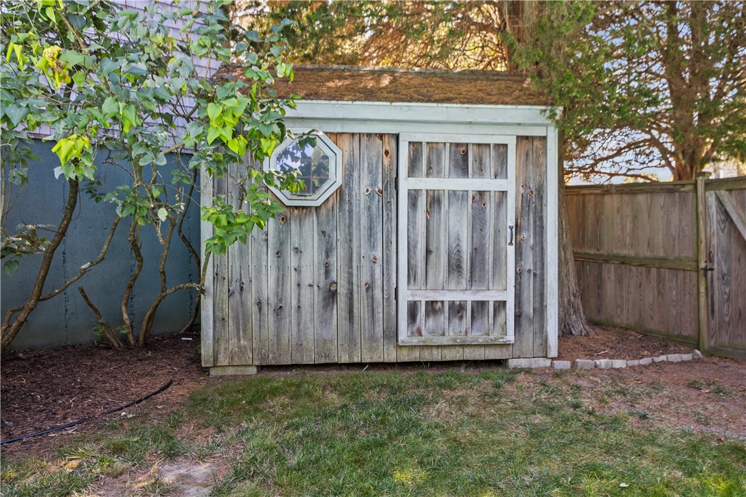 43 Lewis Avenue