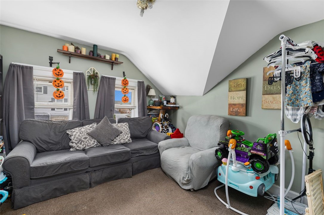 32 Pawtuxet Terrace