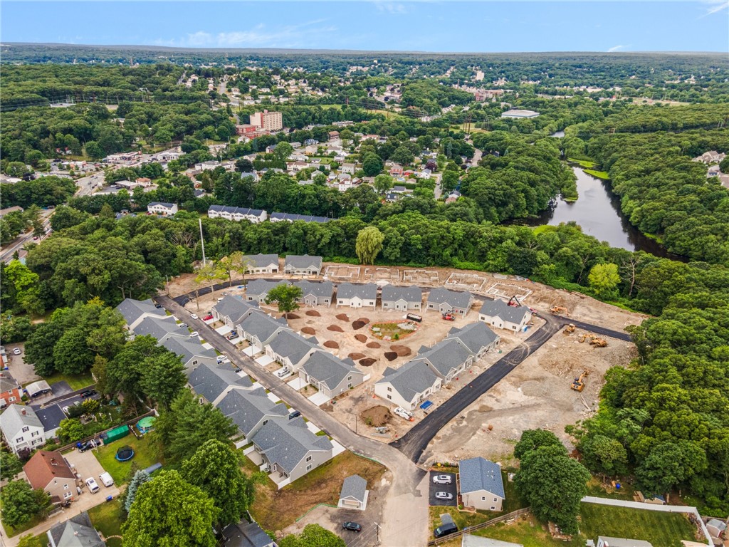 47 West Valley Circle