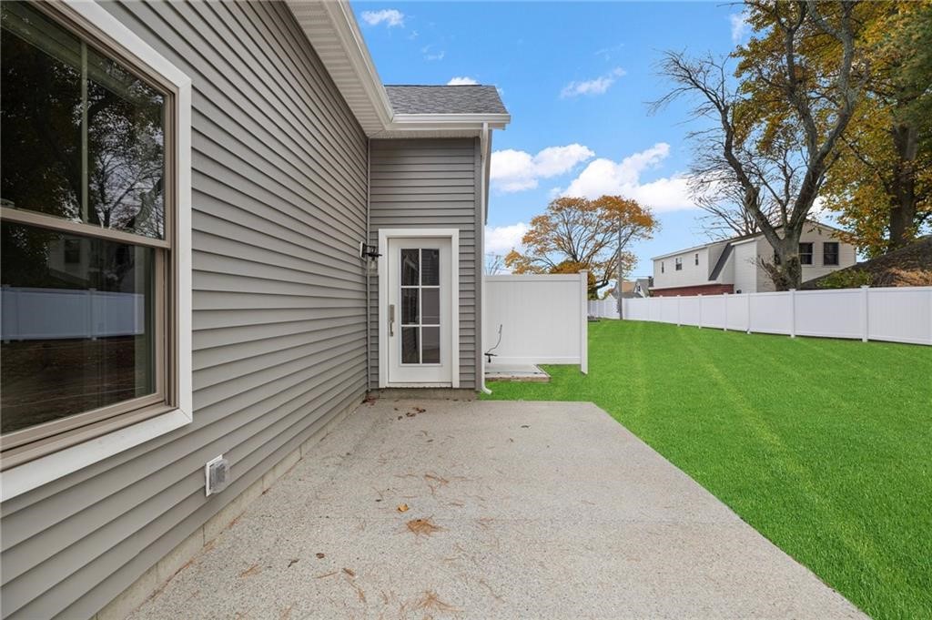 47 West Valley Circle