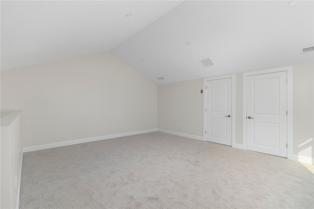 47 West Valley Circle