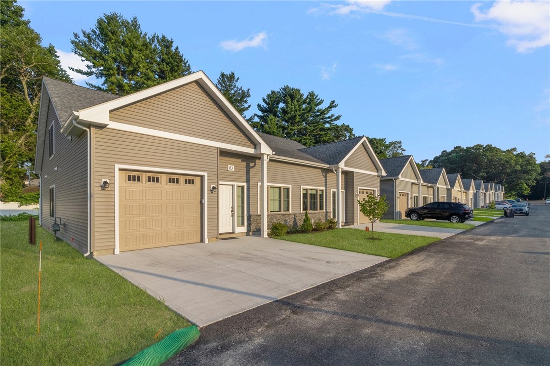 47 West Valley Circle