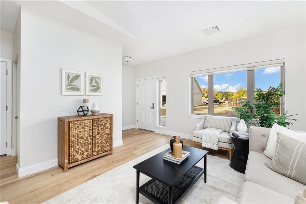 47 West Valley Circle