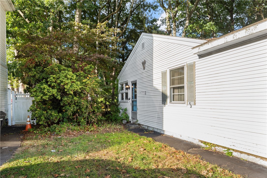 1 Woodlawn Avenue