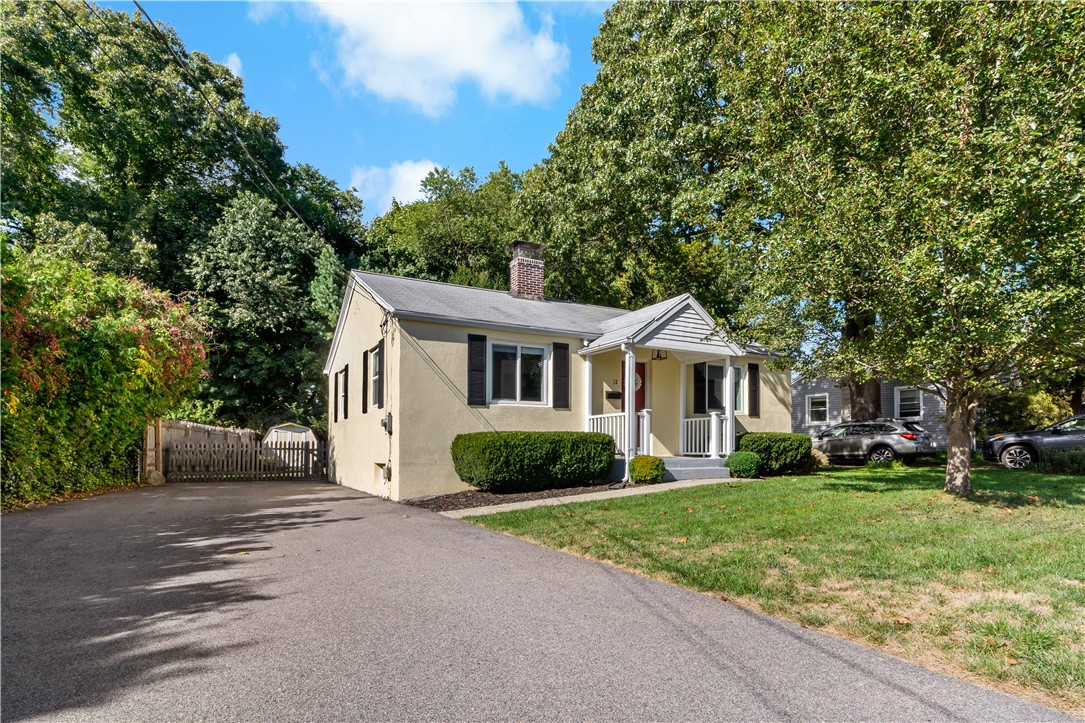 12 Sandhill Drive