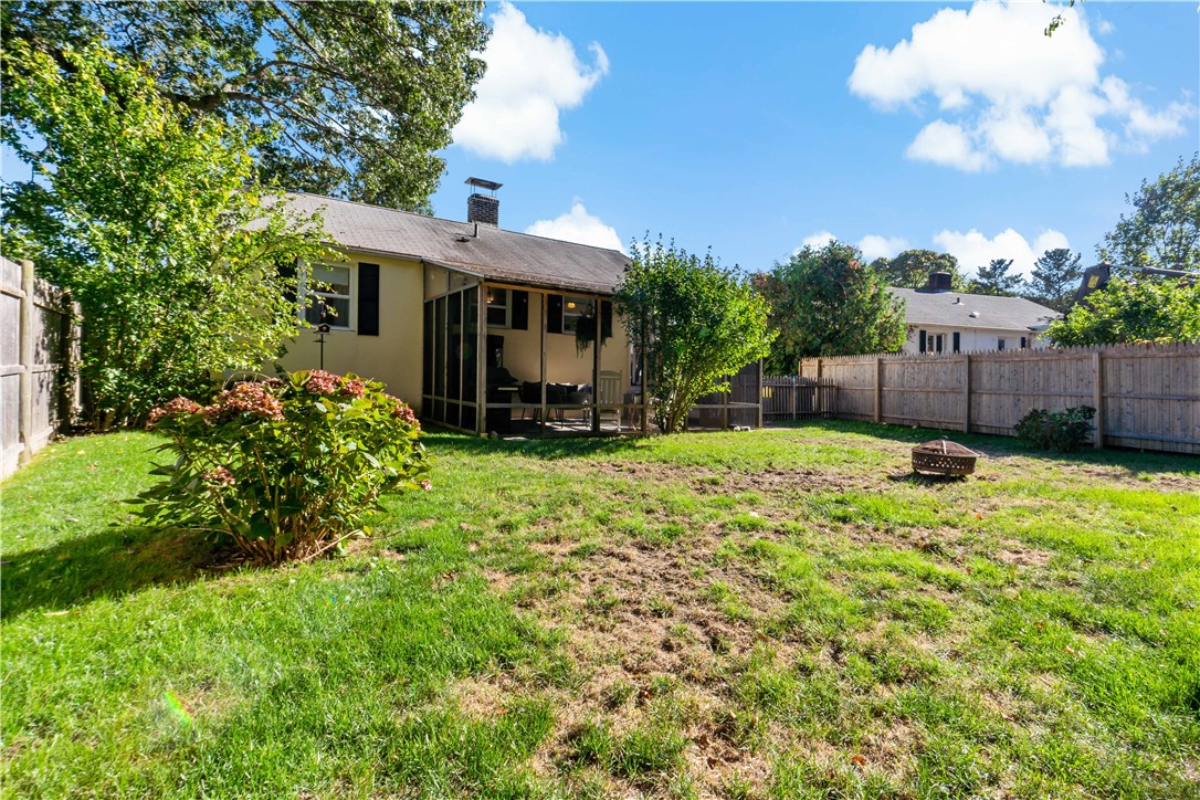 12 Sandhill Drive
