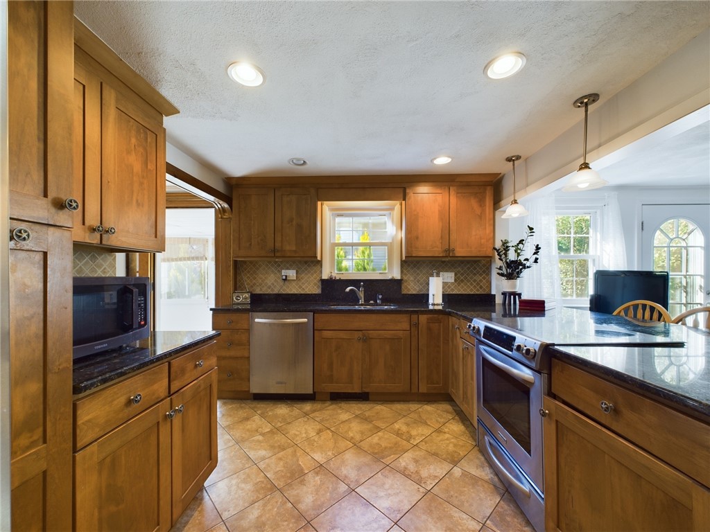 19 Maywood Road