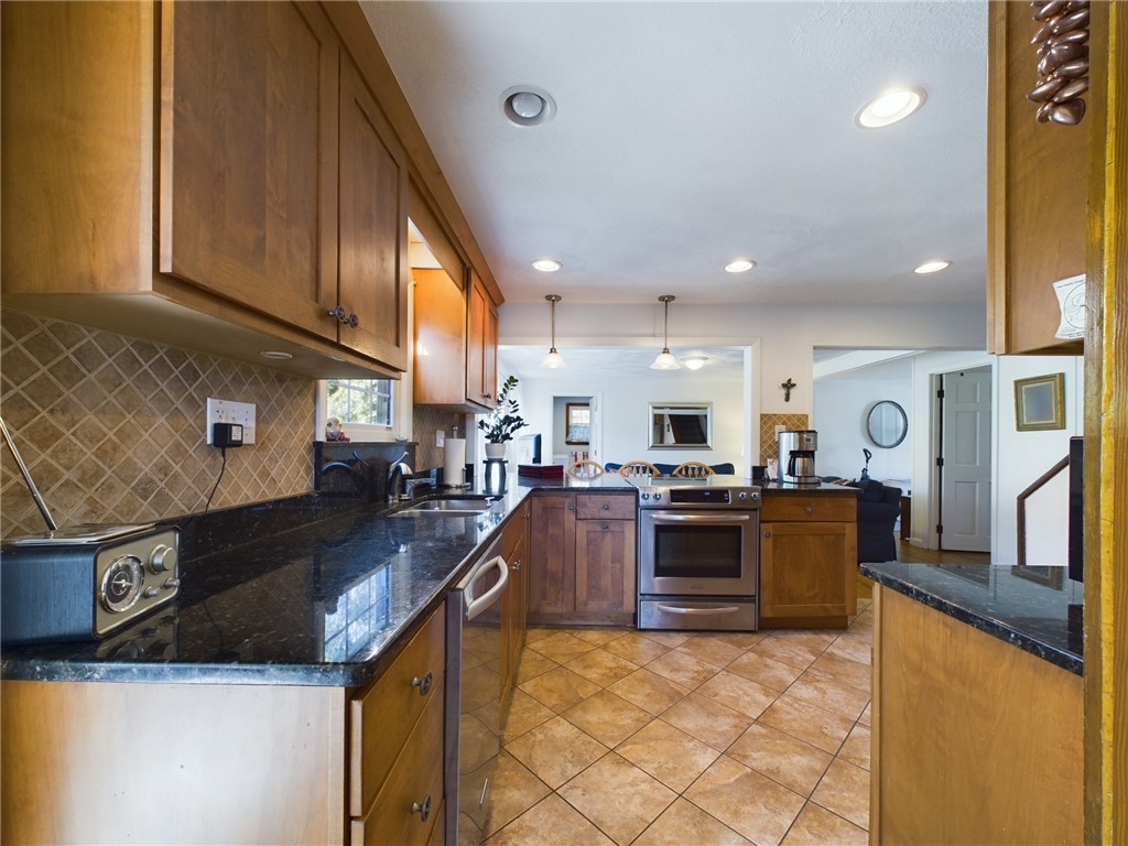 19 Maywood Road