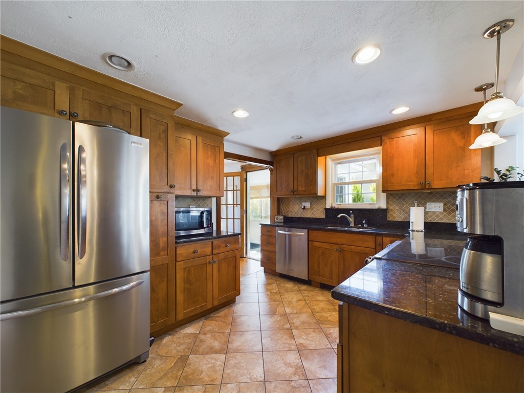 19 Maywood Road
