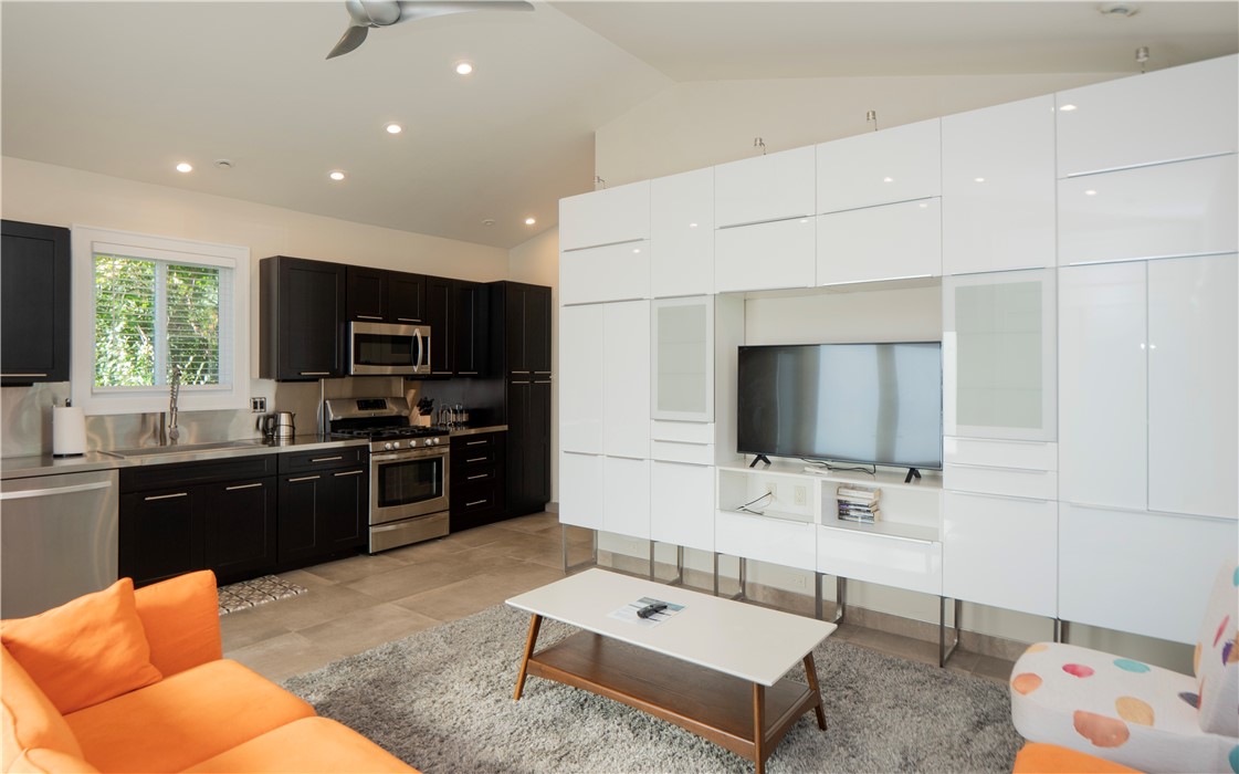 1 Indian Terrace 1A