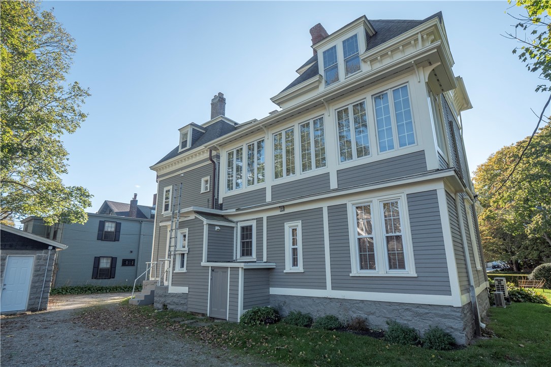 8 Cottage Street 1