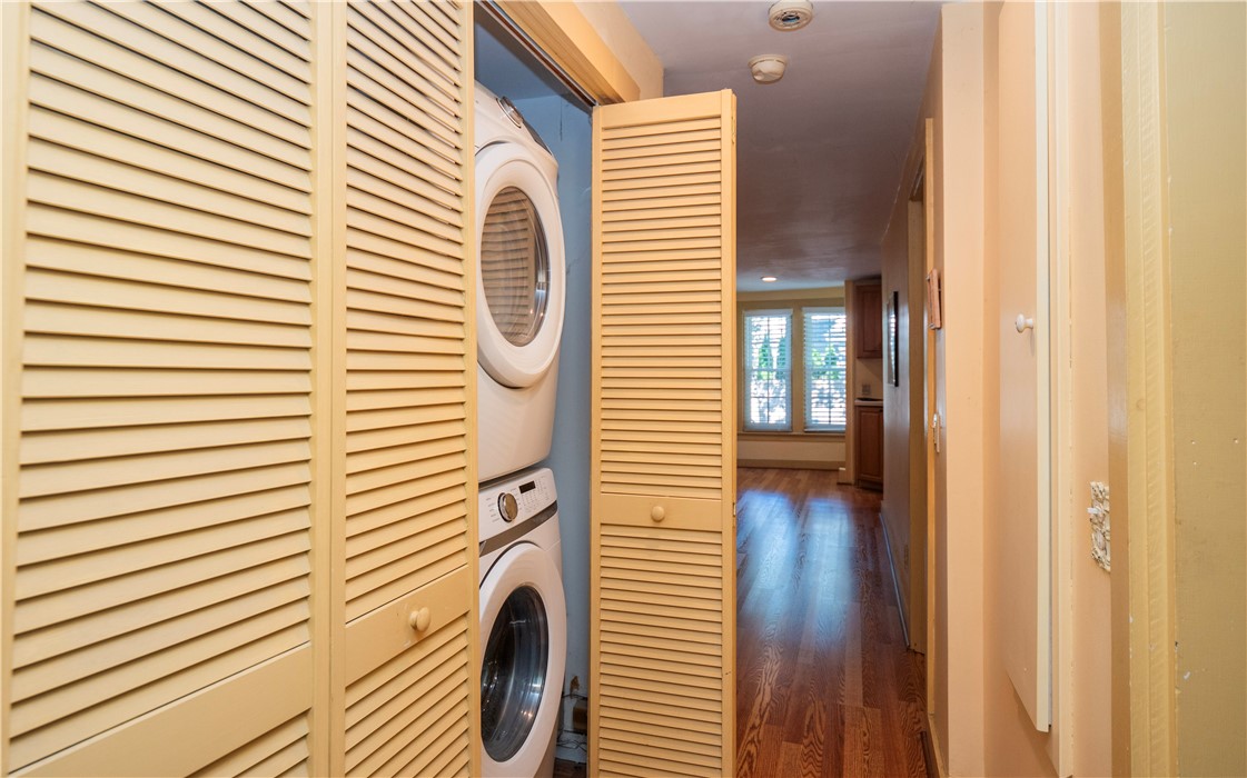 8 Cottage Street 1