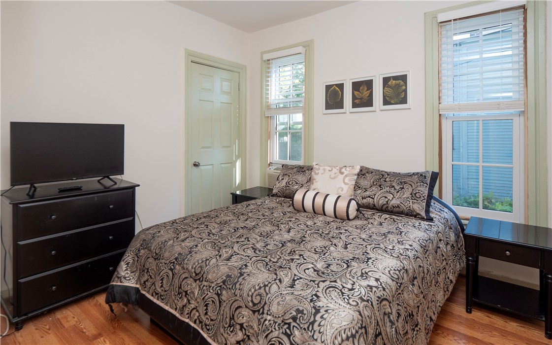 8 Cottage Street 1
