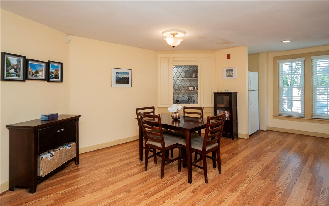 8 Cottage Street 1
