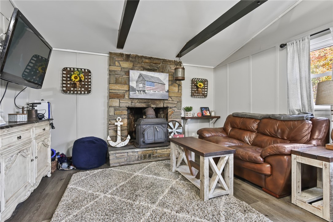301 Richardson Road