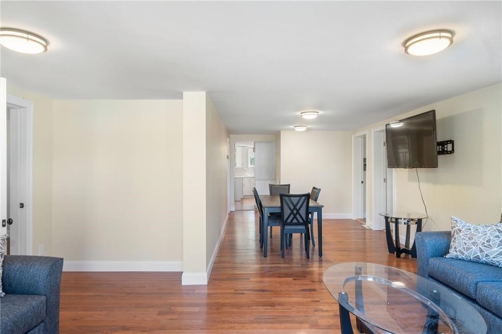 100 Conanicus Road