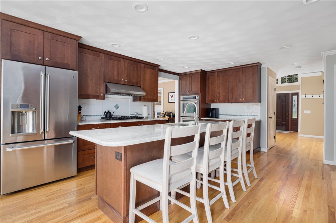 109 Crest Field Lane
