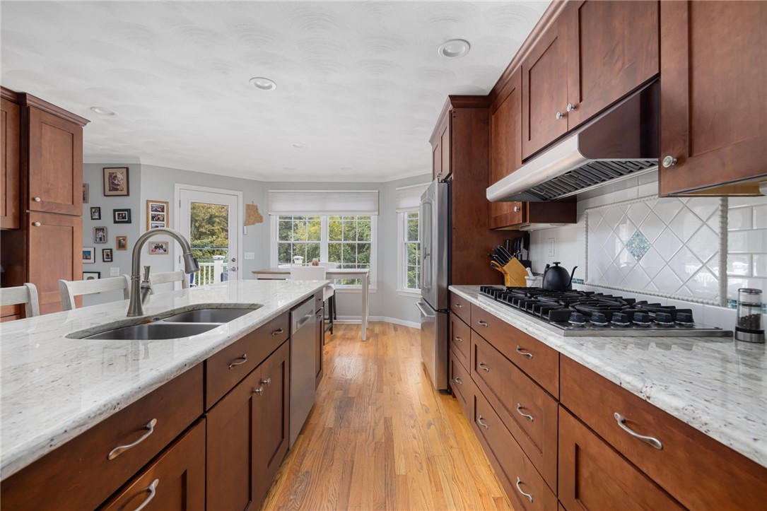 109 Crest Field Lane