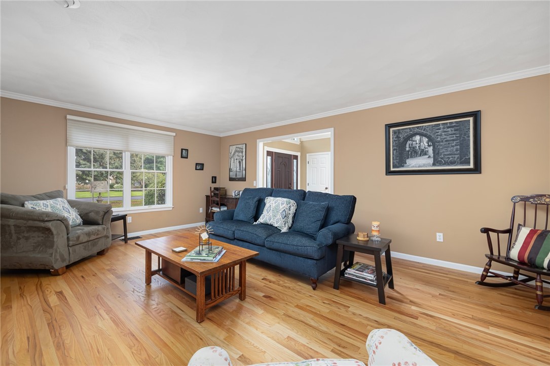 109 Crest Field Lane