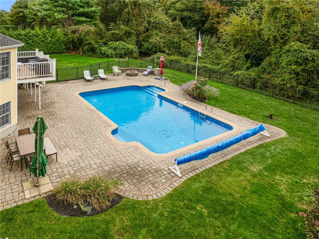 109 Crest Field Lane
