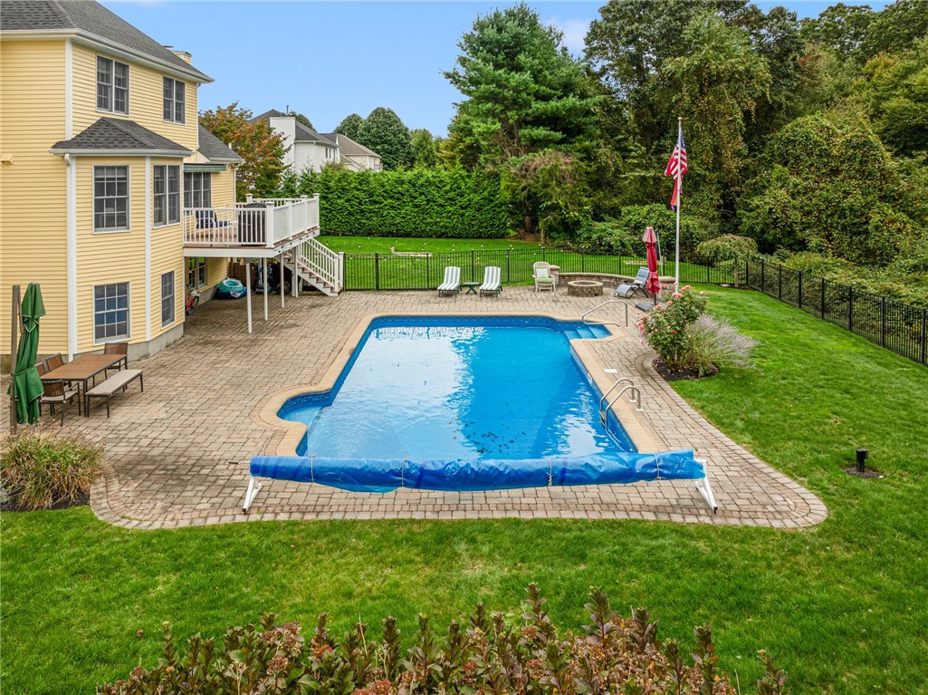 109 Crest Field Lane
