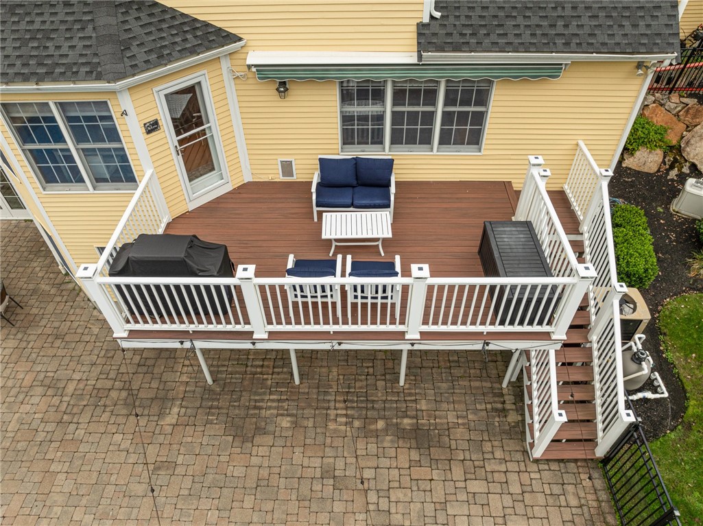 109 Crest Field Lane