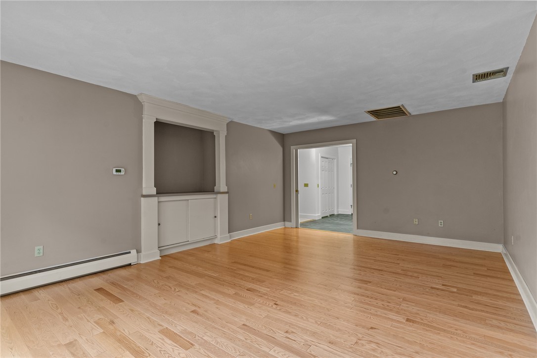 44 Hopkins Avenue