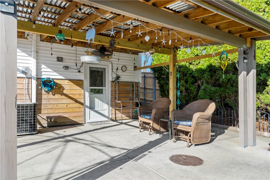 114 Waterman Avenue