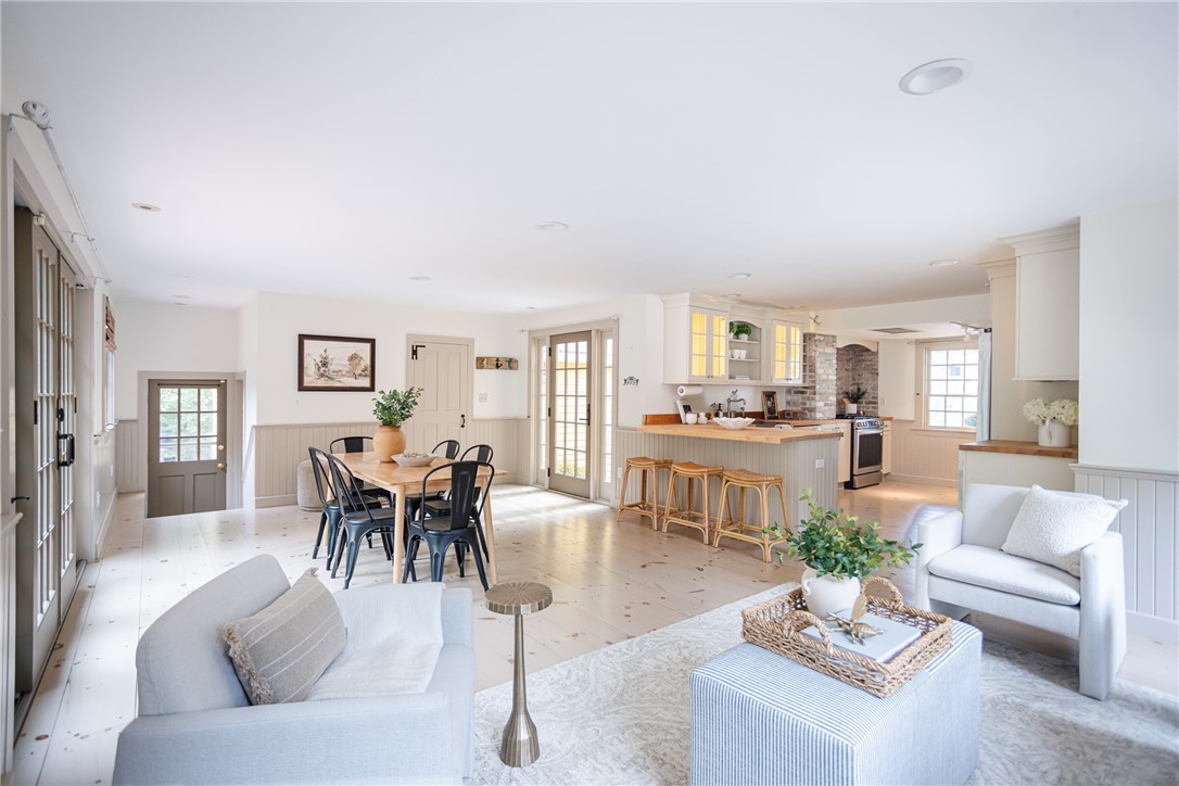 175 Windward Walk