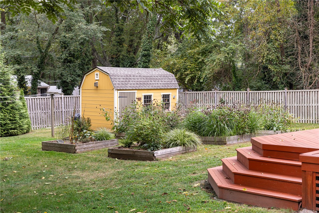 175 Windward Walk