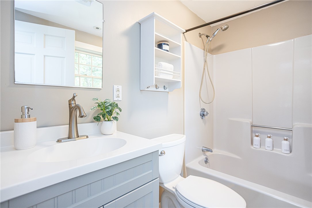 175 Windward Walk