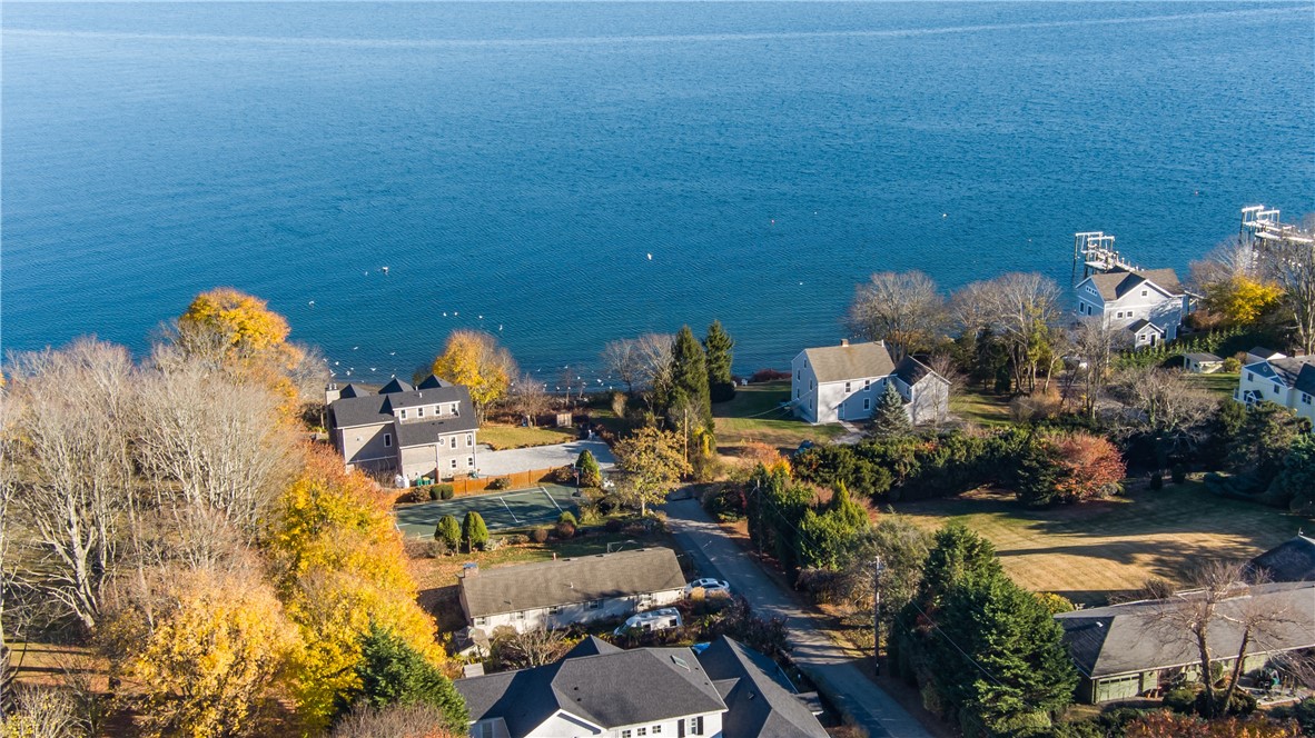 18 Sunset Lane