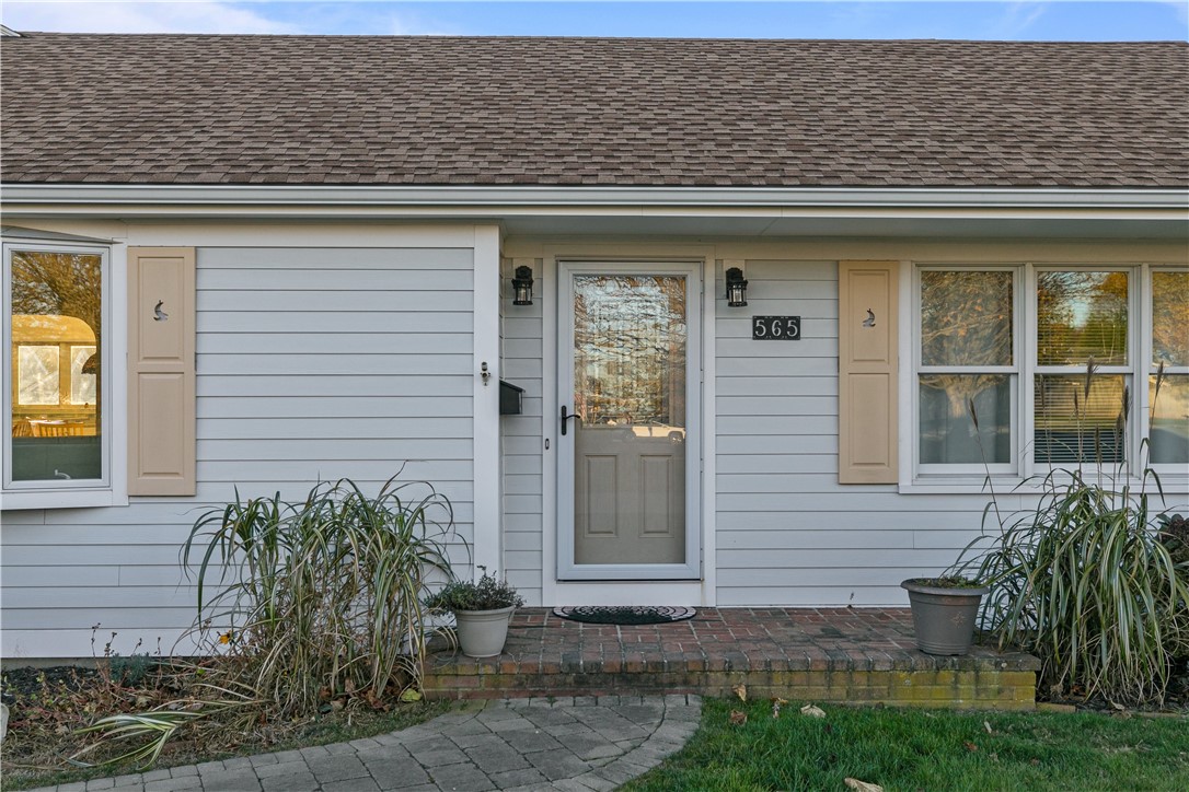 565 Wolcott Avenue