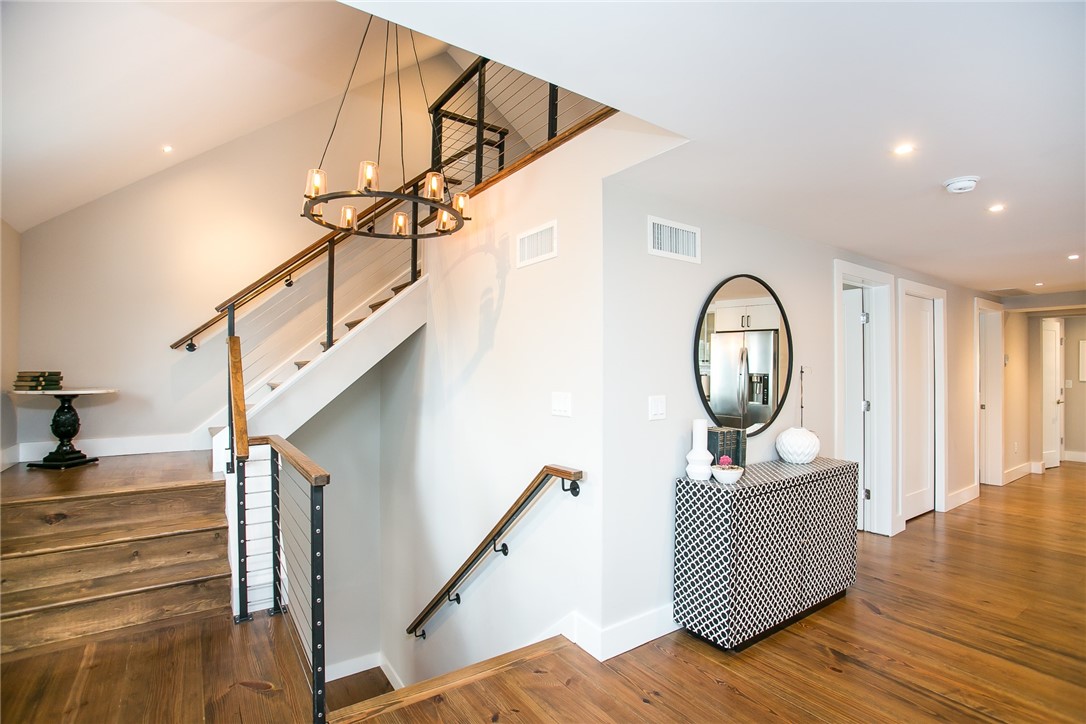 25 Dearborn Street 2