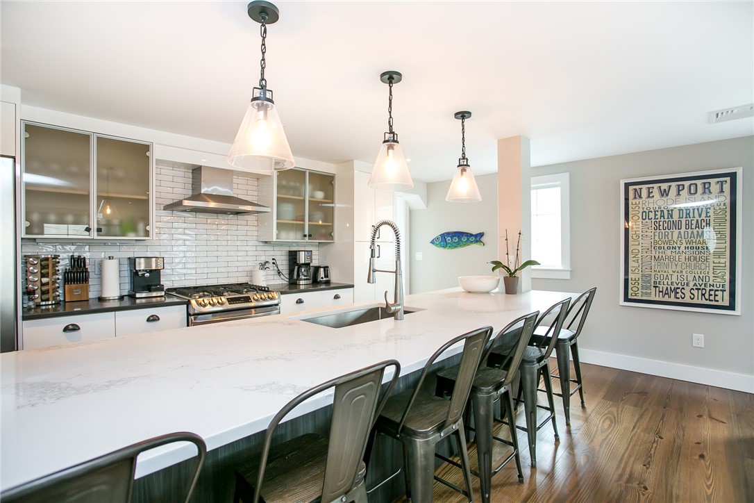 25 Dearborn Street 2