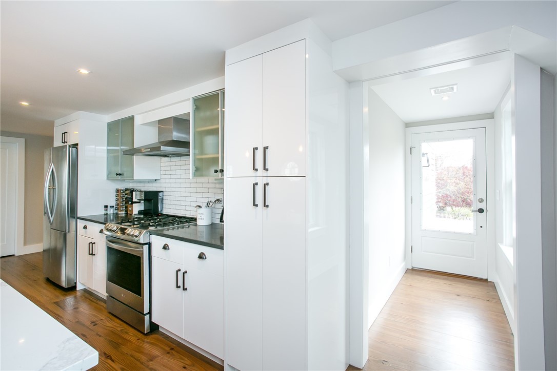 25 Dearborn Street 2