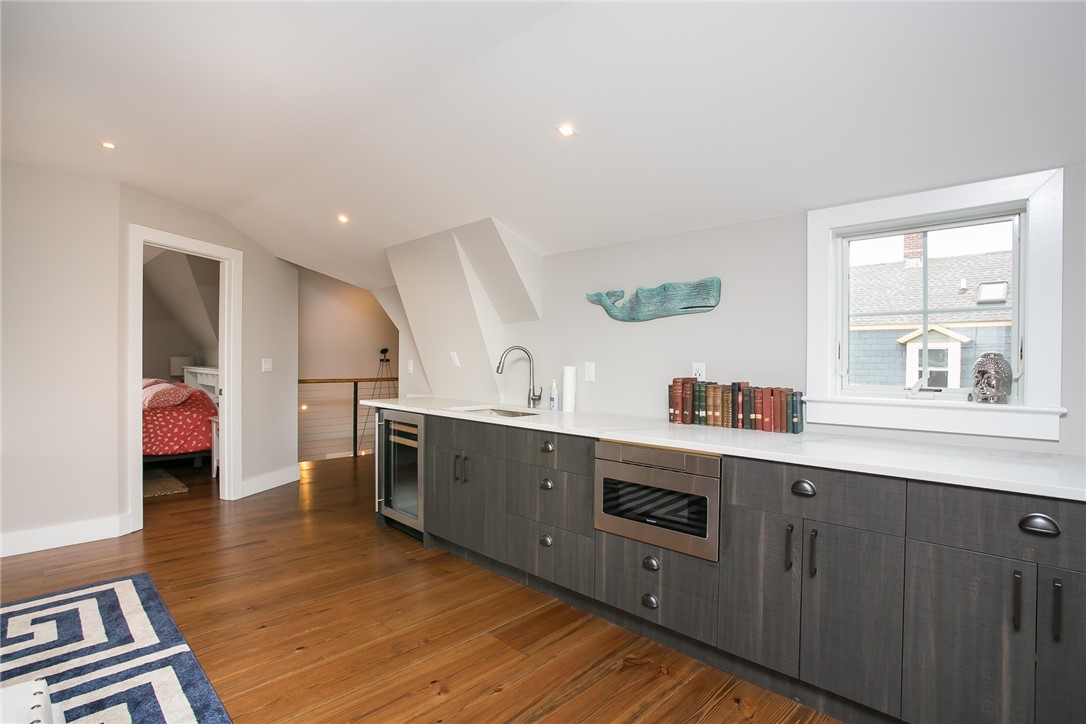 25 Dearborn Street 2