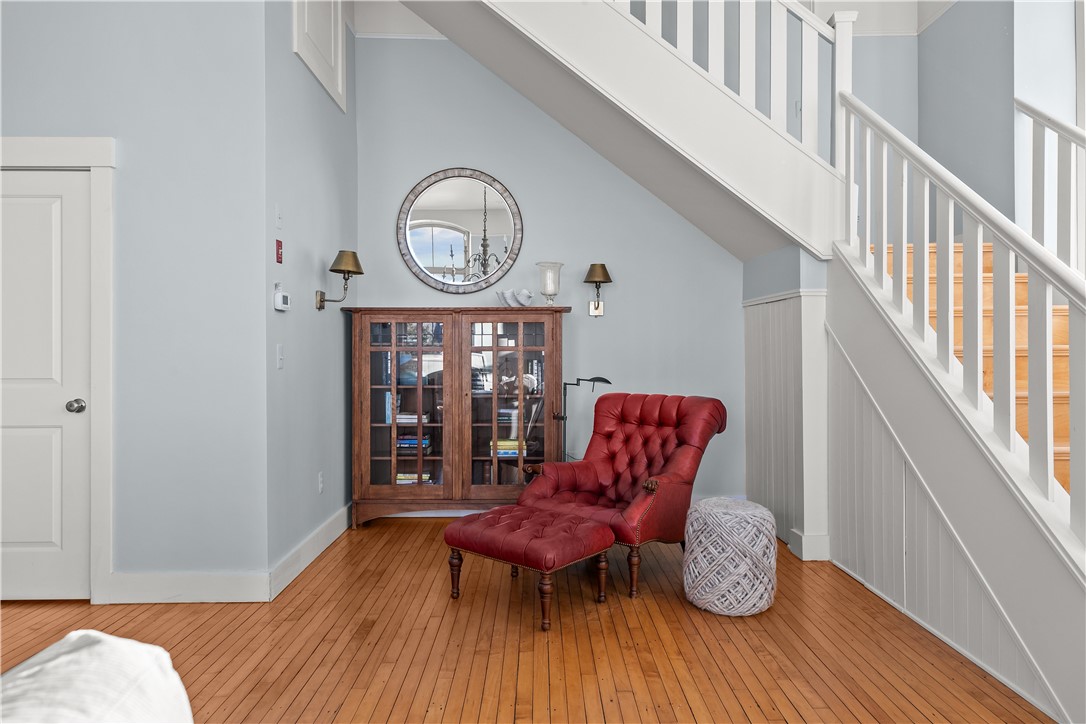 426 Spring Street 203
