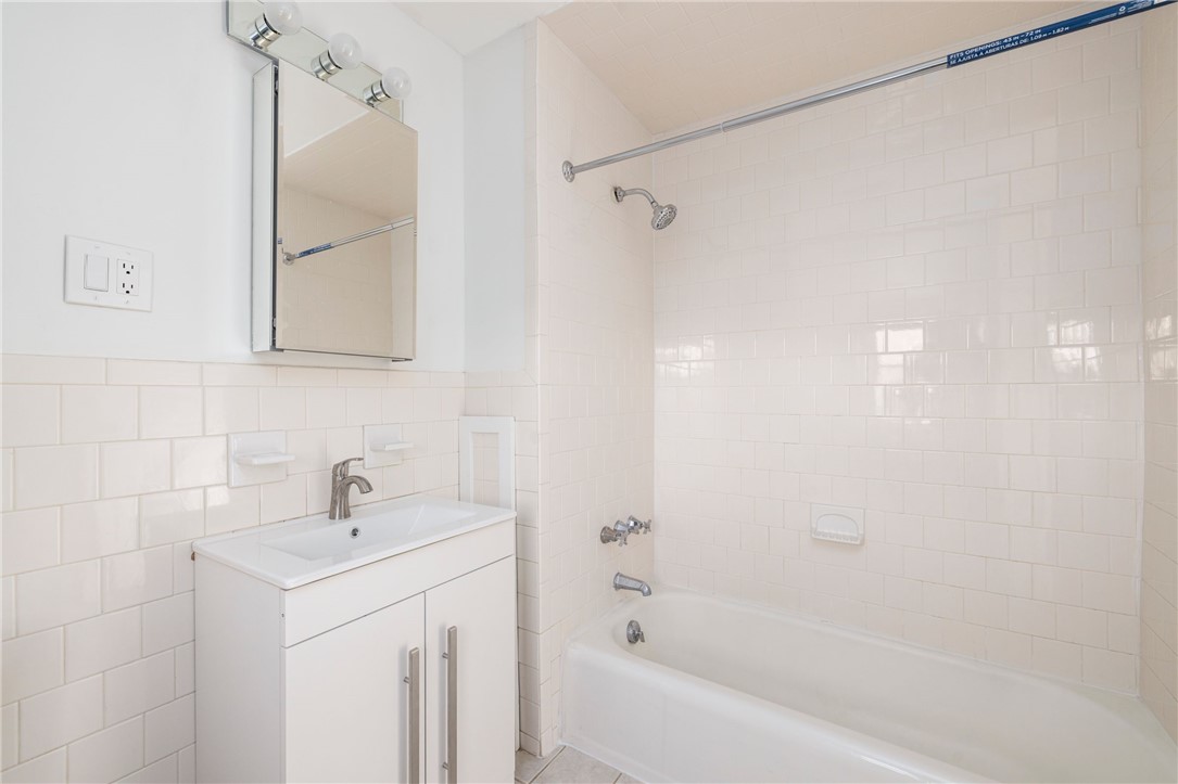 54 Coggeshall Avenue 2