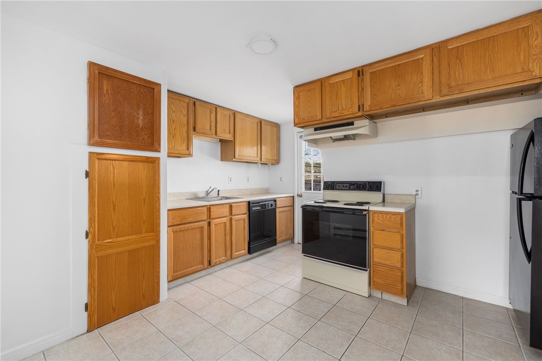 54 Coggeshall Avenue 2