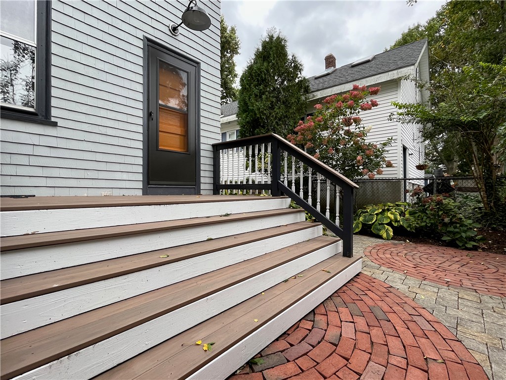 12 Lasalle Place